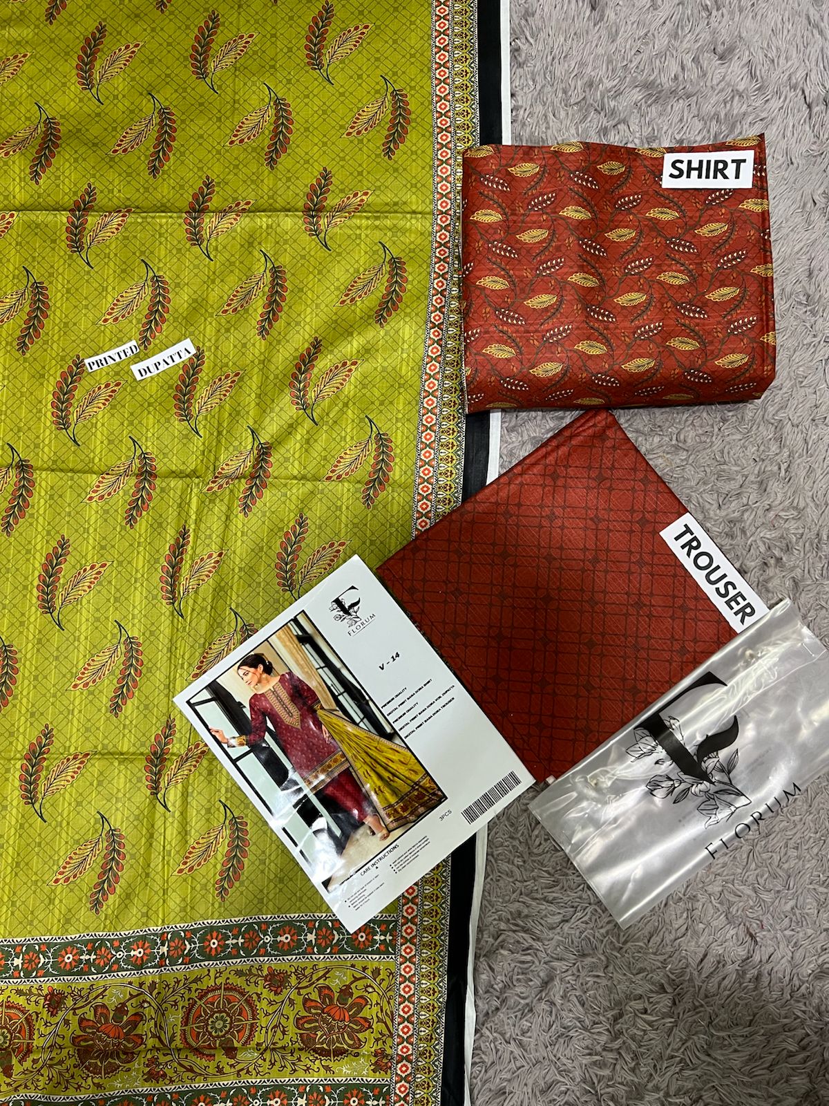 FLORUM LAWN THREE PIECE