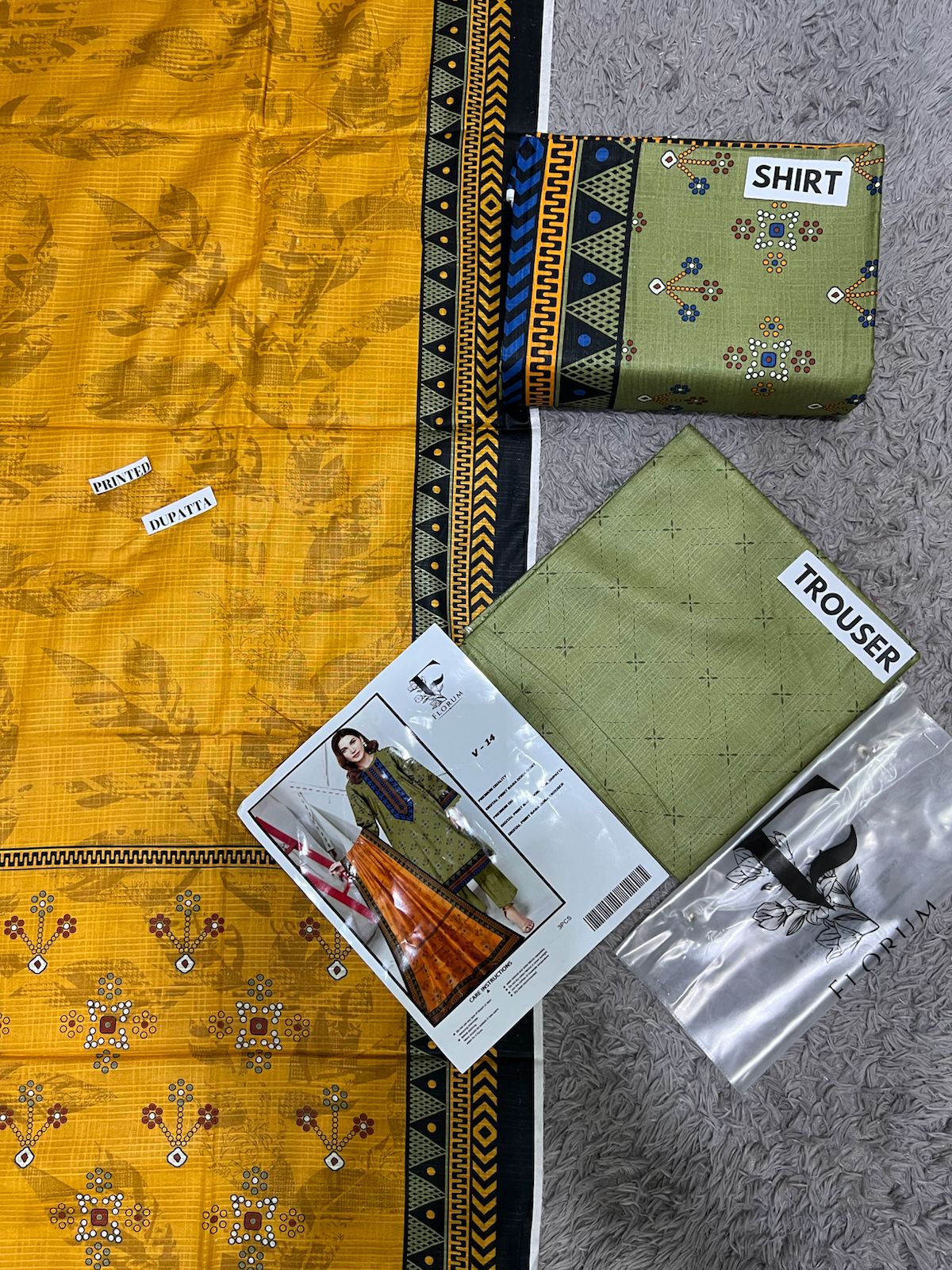 FLORUM LAWN THREE PIECE