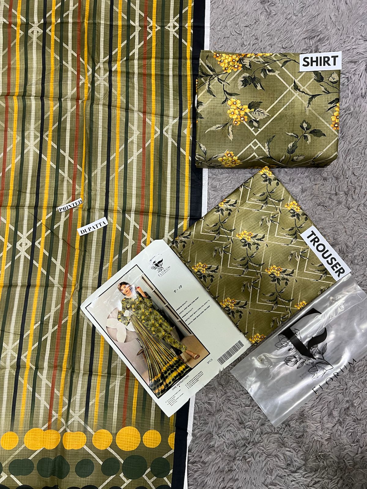 FLORUM LAWN THREE PIECE