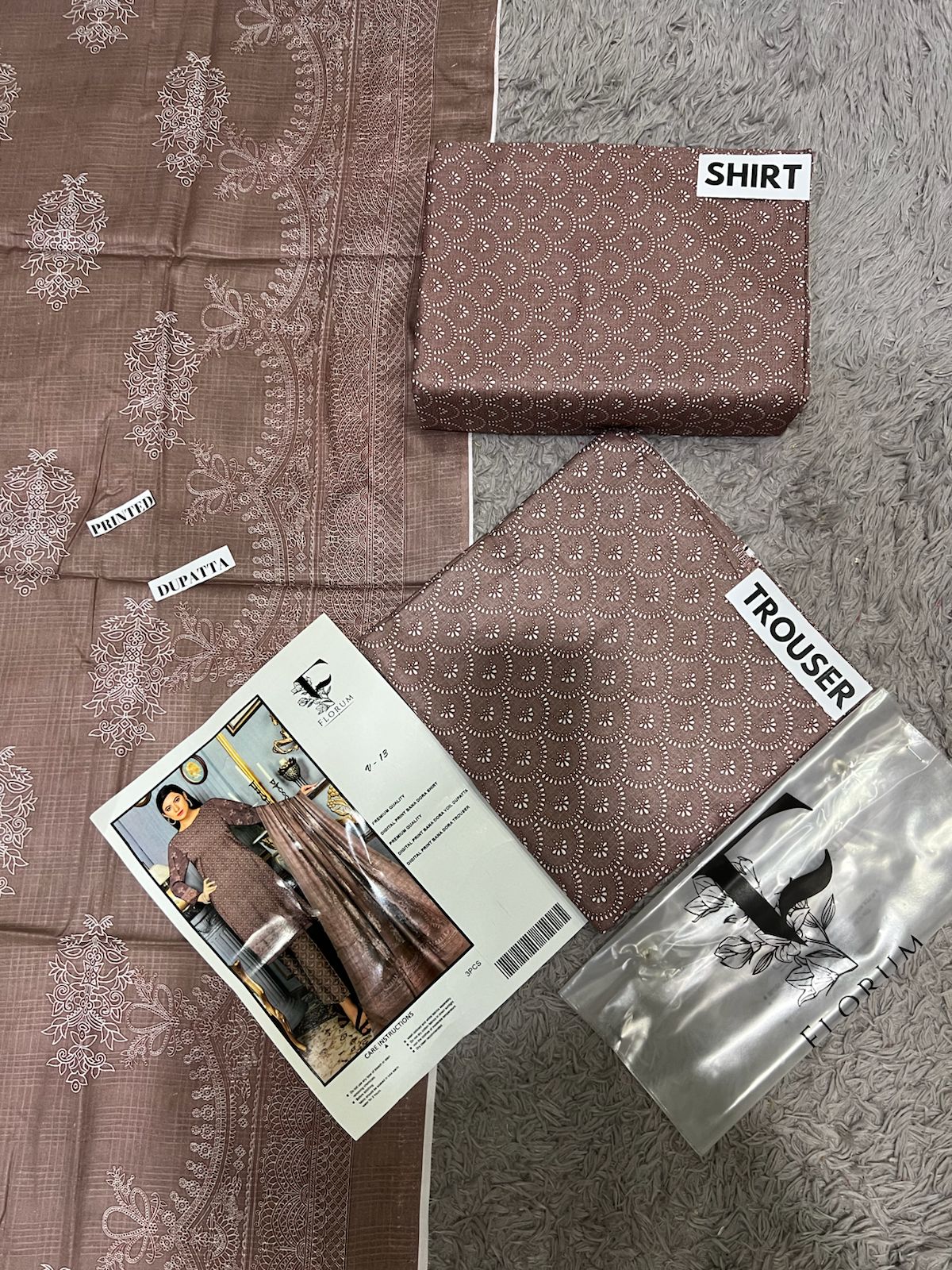 FLORUM LAWN THREE PIECE