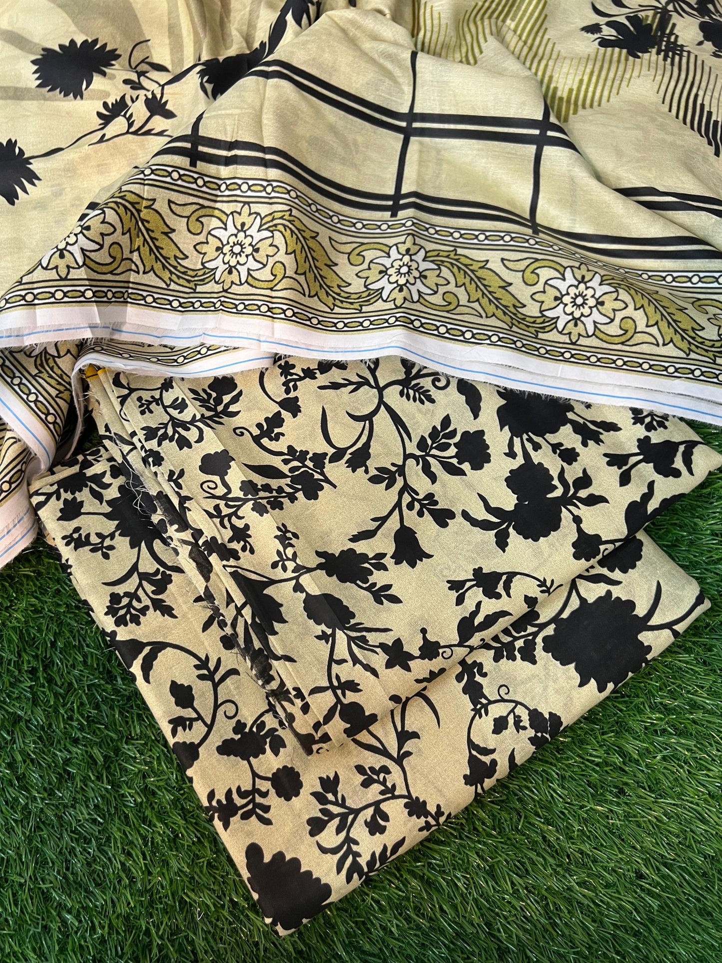 SAHAR DIGITAL LAWN THREE PIECE