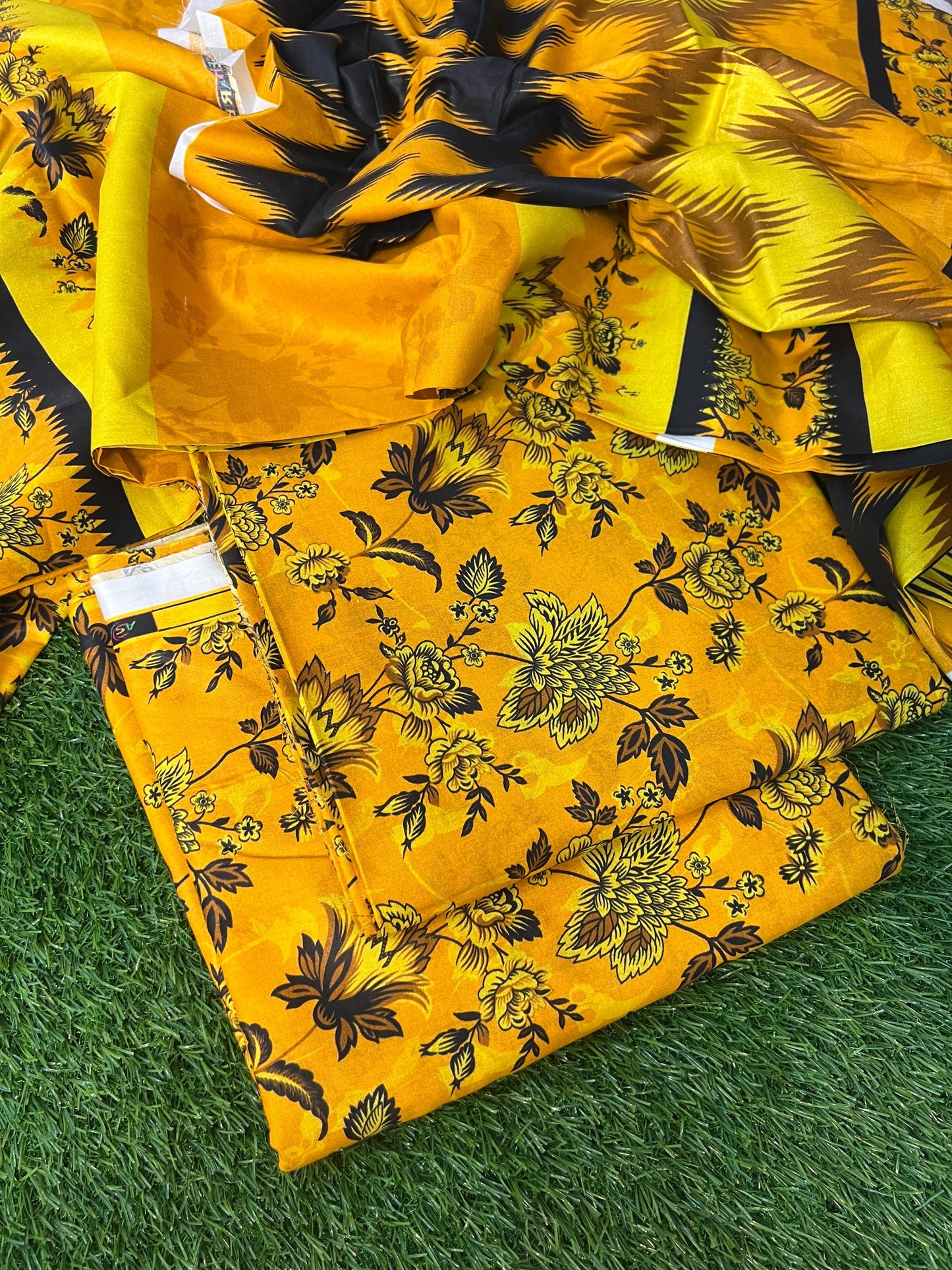 SAHAR DIGITAL LAWN THREE PIECE