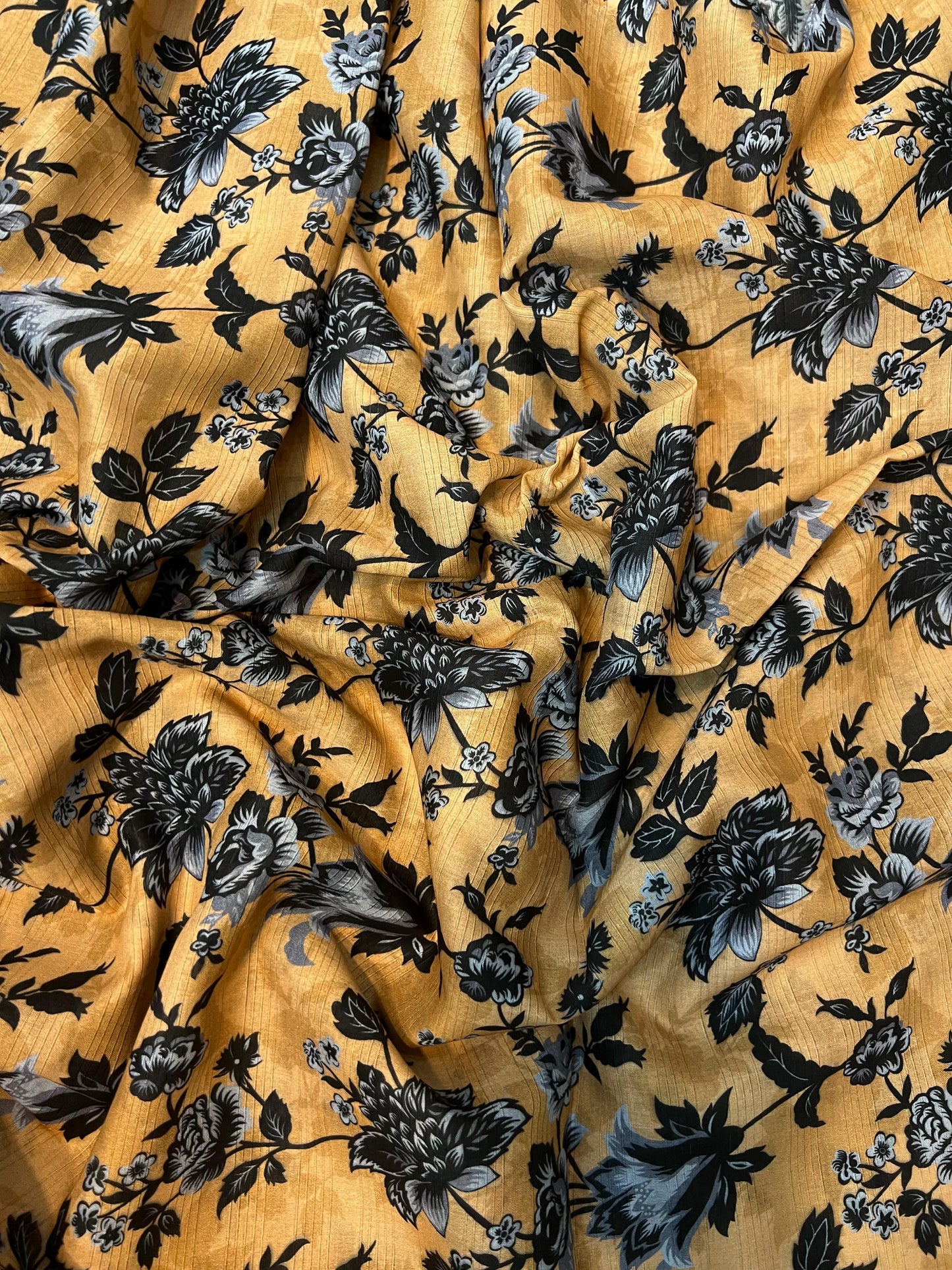 BINT NAZ ALLOVER LAWN TWO PIECE DORYA
