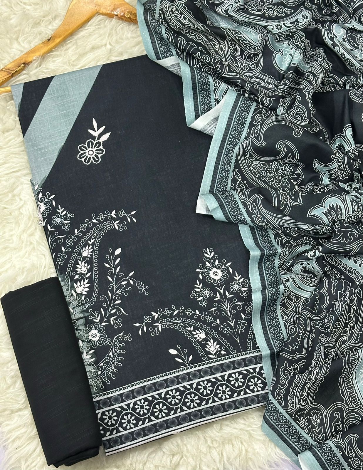 BONANZA SATRANGI KHADDAR THREE PIECE