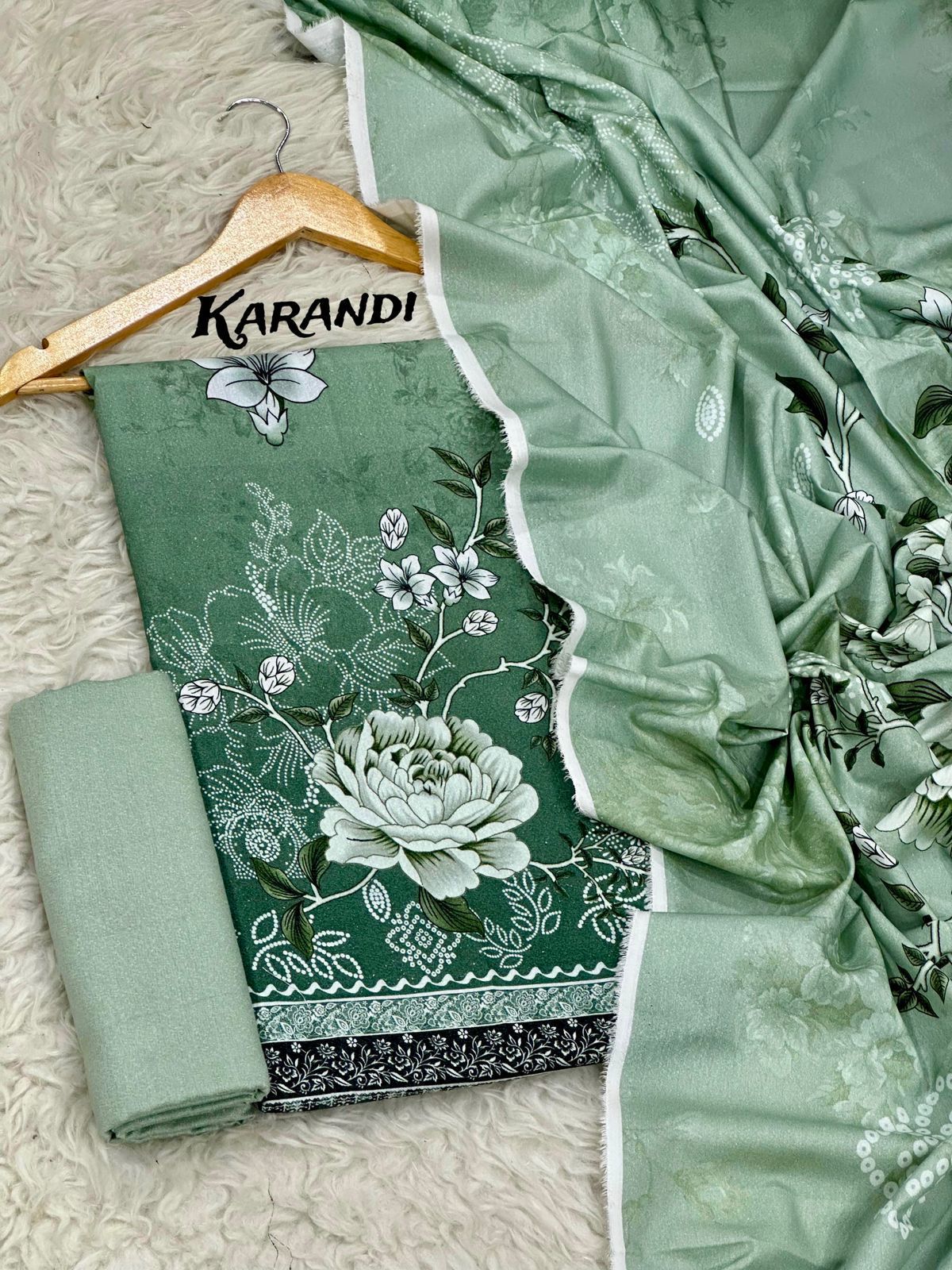 NOOR E NAZAR BINT E NAZ KORANDI THREE PIECE