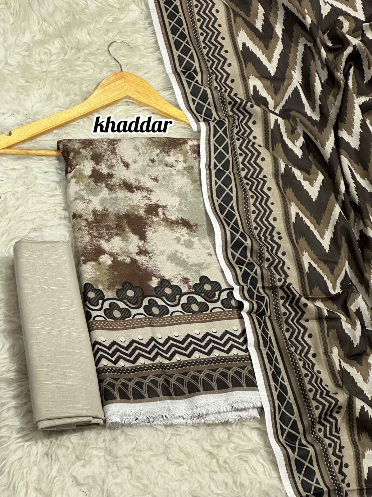 BINT E NAZ KHADDAR THREE PIECE