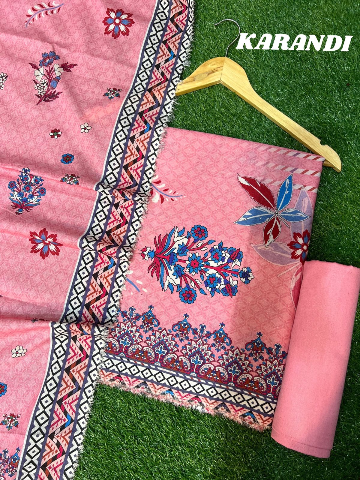 ZELLBURY KARANDI THREE PIECE