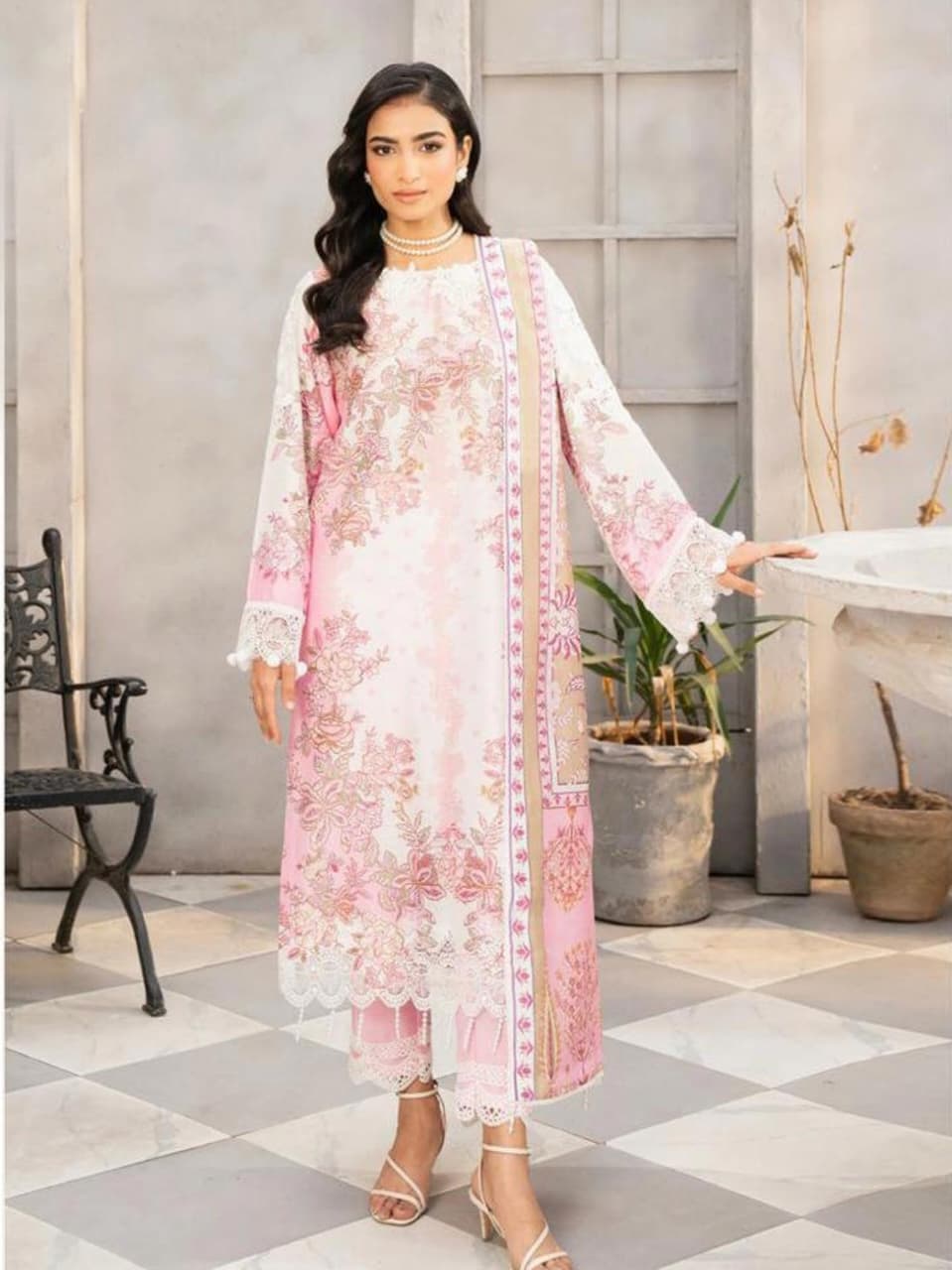 LIMELIGHT KARANDI THREE PIECE